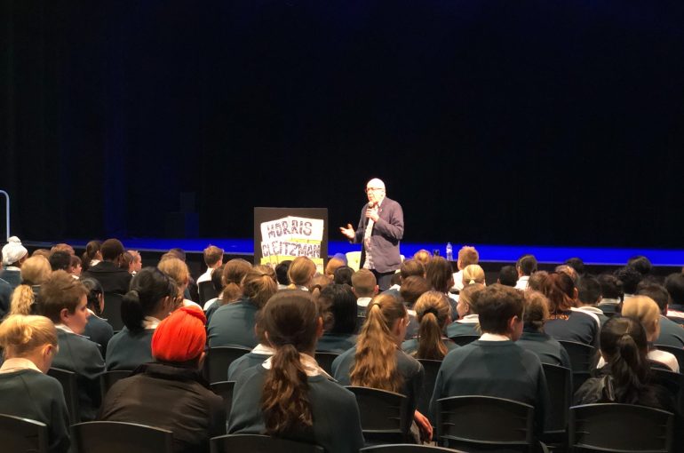 Morris Gleitzman visits Carey Harrisdale