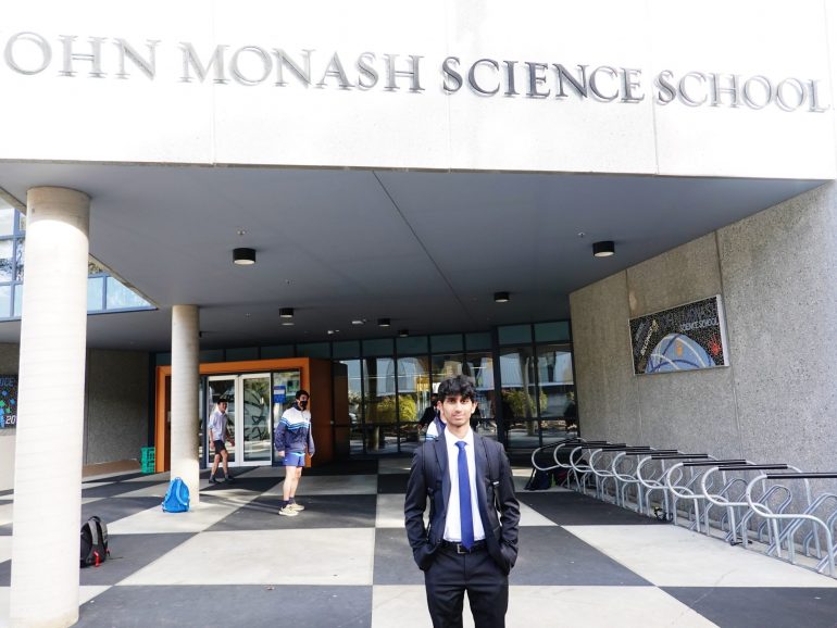Year 12 Student Represents Australia in Online Young Physicists Tournament 
